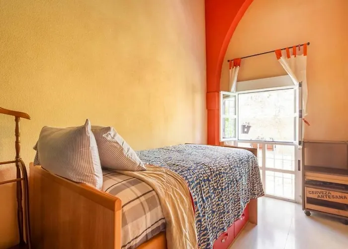 Old Cellar Surrounded By A 12th Century Parking Free * Jerez de la Frontera