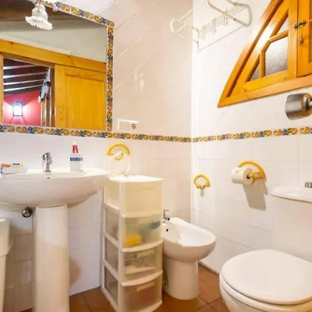 Old Cellar Surrounded By A 12th Century Parking Free جيريز