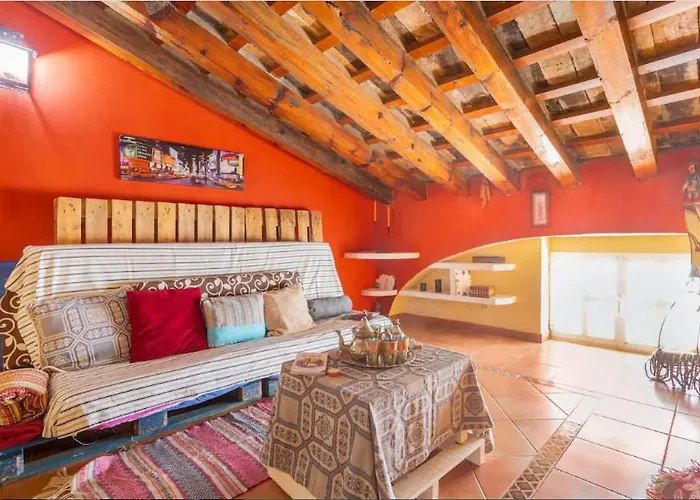 Old Cellar Surrounded By A 12th Century Parking Free Homestay Jerez de la Frontera